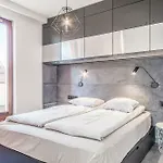 Citystay Chmielna Appartamento Danzica